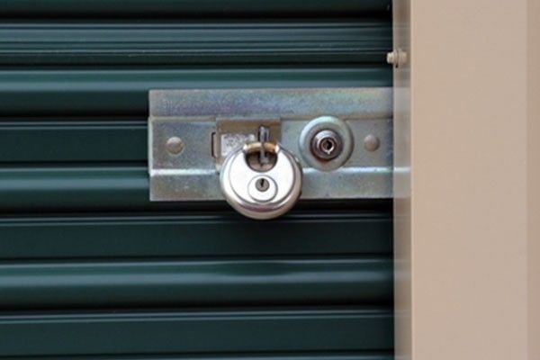 storage lockout services